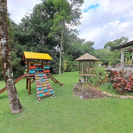 Paradisiaco, Piscina E Churrasqueira Em Guapimirim Exterior foto